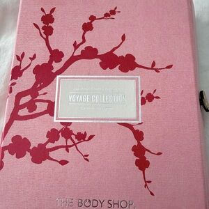 The Body Shop Cherry Blossom Voyage Collection Box